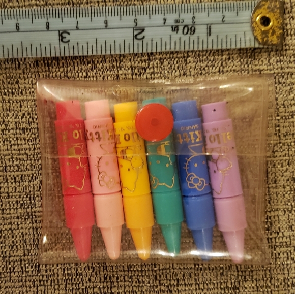 Y2K Hello Kitty Vintage Markers - Picture 2 of 6